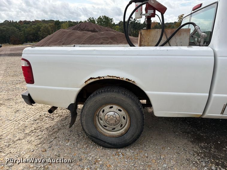image for item FM6552 2002 Ford Ranger pickup truck