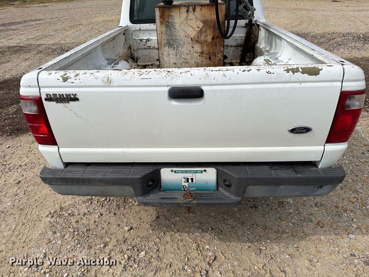 image for item FM6552 2002 Ford Ranger pickup truck