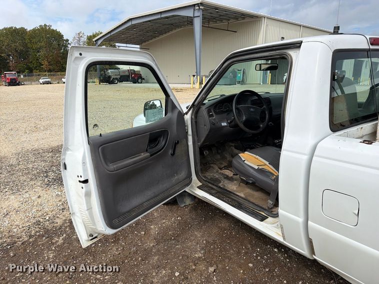 image for item FM6552 2002 Ford Ranger pickup truck