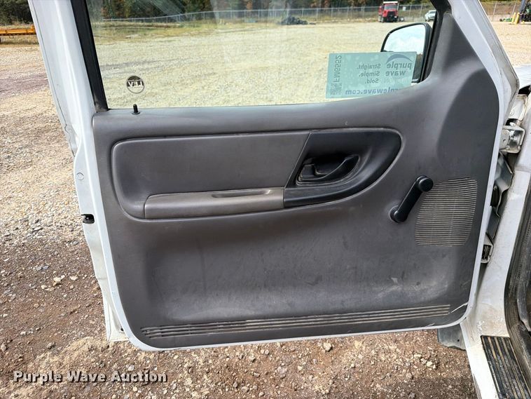 image for item FM6552 2002 Ford Ranger pickup truck