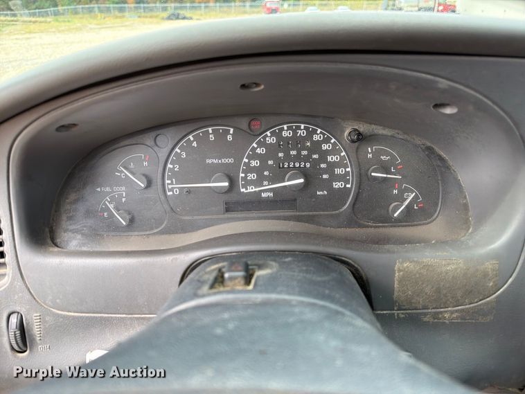 image for item FM6552 2002 Ford Ranger pickup truck