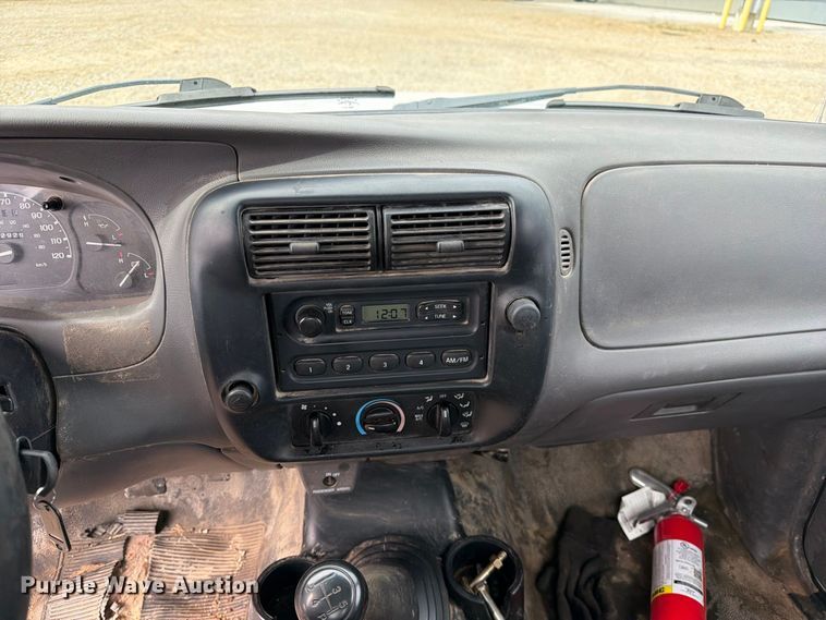 image for item FM6552 2002 Ford Ranger pickup truck