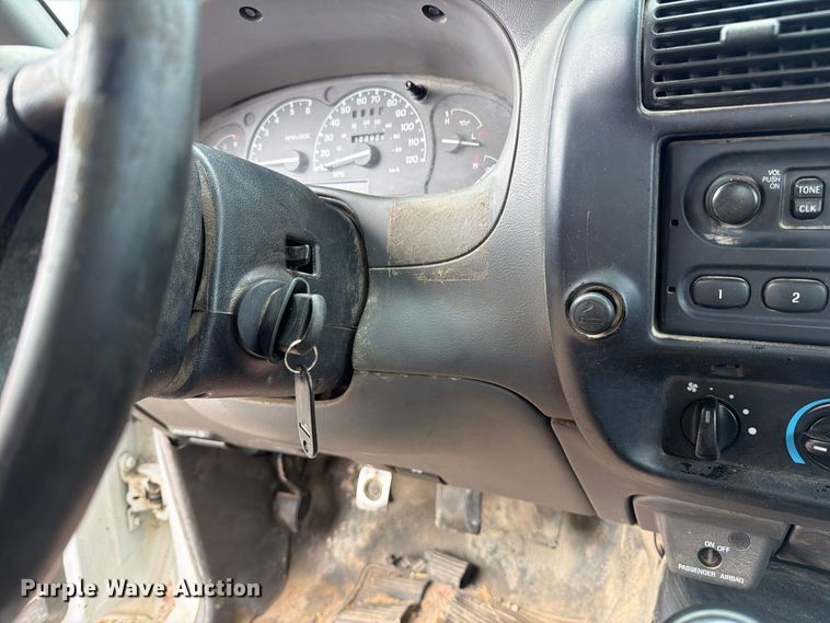 image for item FM6552 2002 Ford Ranger pickup truck