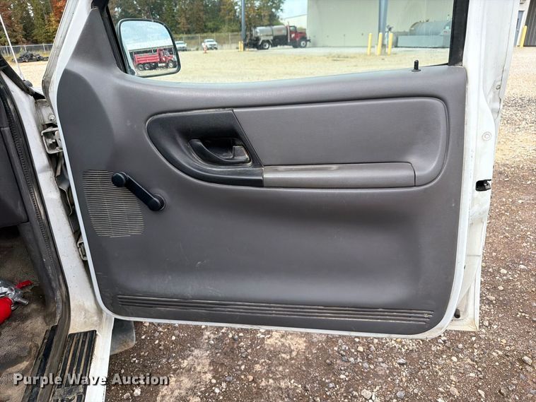 image for item FM6552 2002 Ford Ranger pickup truck