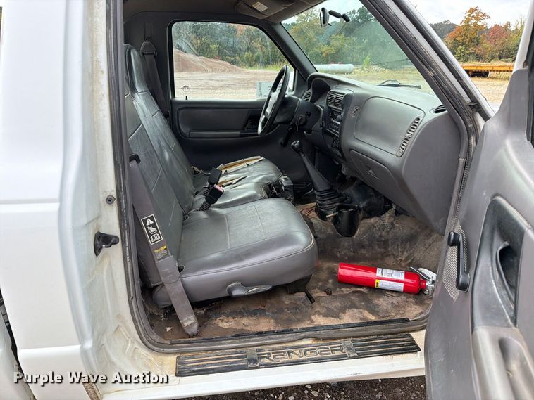 image for item FM6552 2002 Ford Ranger pickup truck