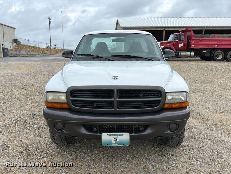 image for item FM6553 2002 Dodge Dakota pickup truck