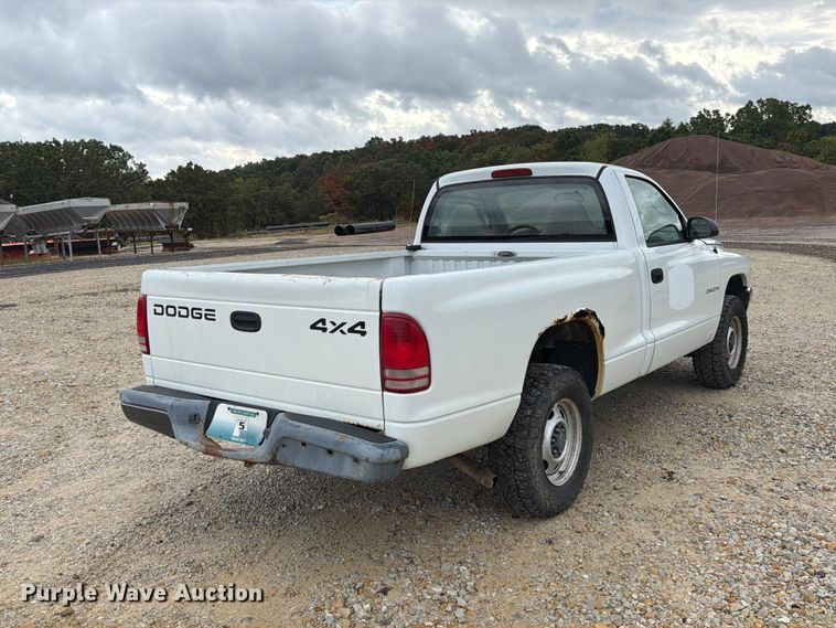 image for item FM6553 2002 Dodge Dakota pickup truck