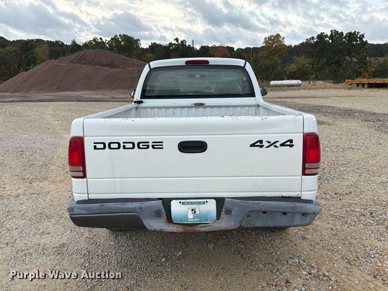 image for item FM6553 2002 Dodge Dakota pickup truck
