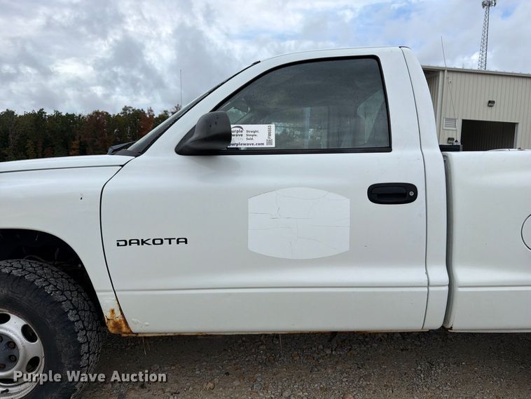 image for item FM6553 2002 Dodge Dakota pickup truck