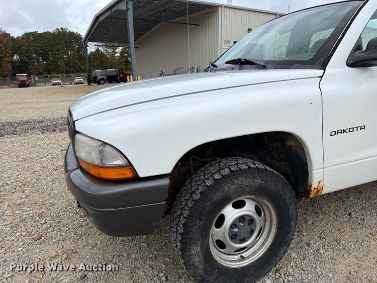 image for item FM6553 2002 Dodge Dakota pickup truck