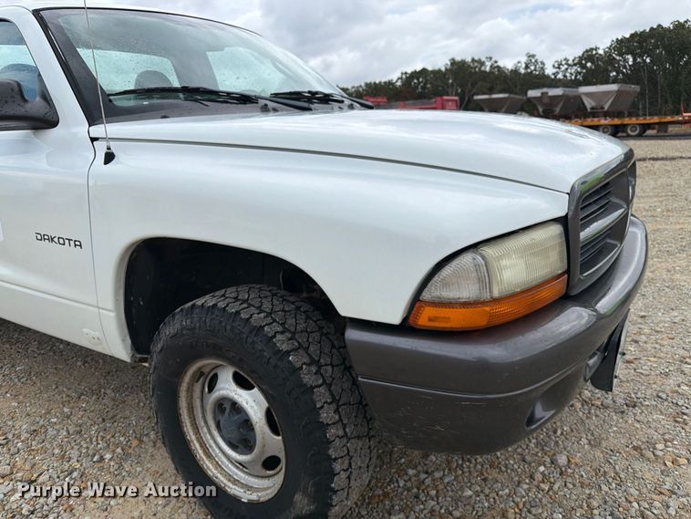 image for item FM6553 2002 Dodge Dakota pickup truck