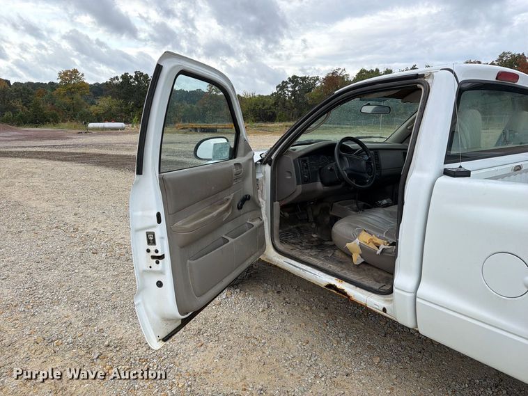 image for item FM6553 2002 Dodge Dakota pickup truck