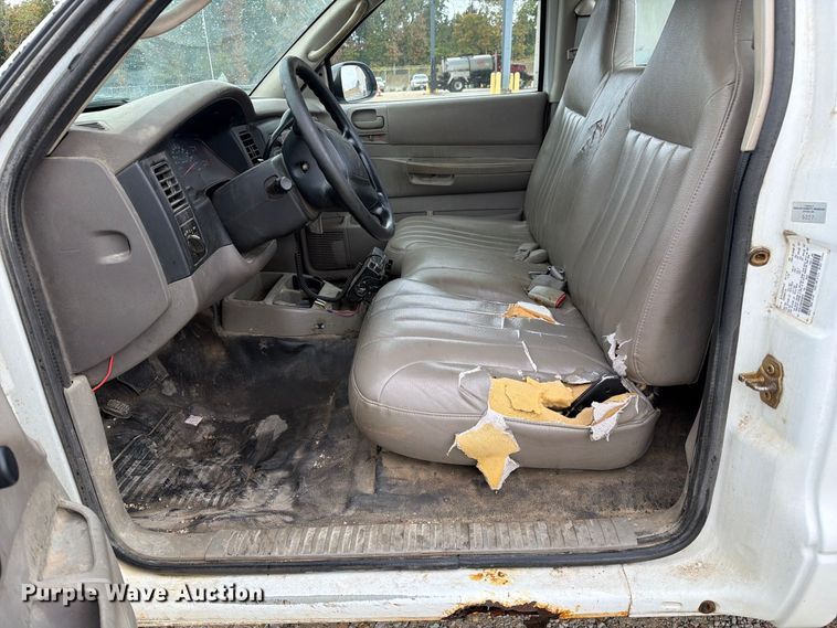 image for item FM6553 2002 Dodge Dakota pickup truck