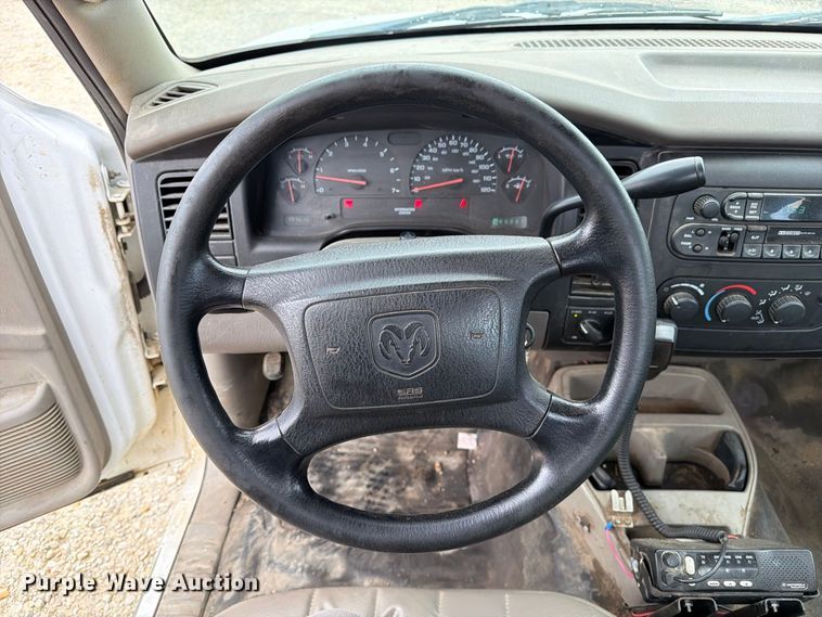 image for item FM6553 2002 Dodge Dakota pickup truck