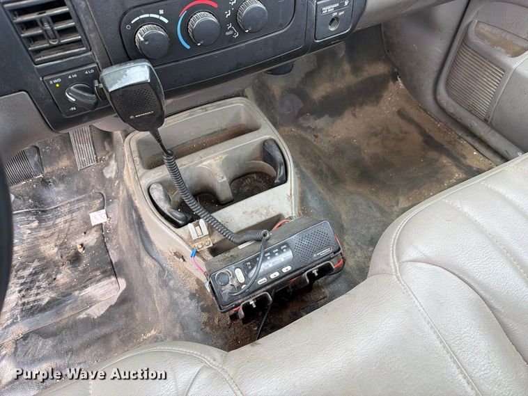 image for item FM6553 2002 Dodge Dakota pickup truck