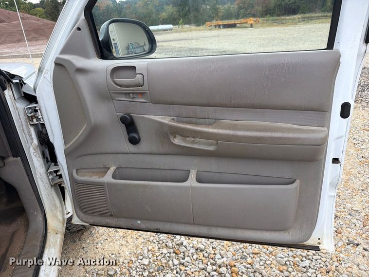 image for item FM6553 2002 Dodge Dakota pickup truck