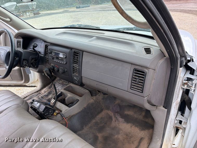 image for item FM6553 2002 Dodge Dakota pickup truck