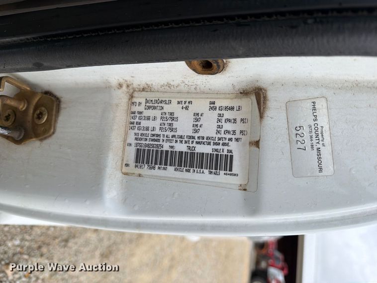 image for item FM6553 2002 Dodge Dakota pickup truck