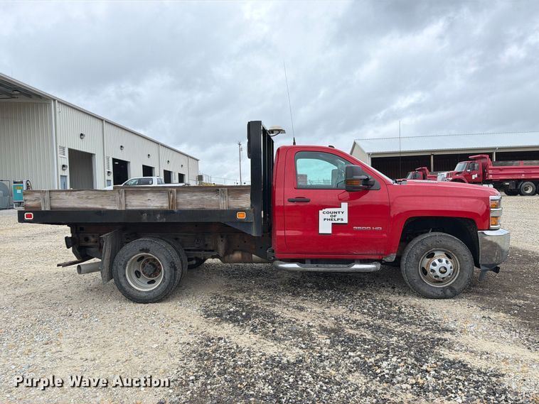 image for item FM6554 2015 Chevrolet Silverado 3500HD dump flatbed pickup truck