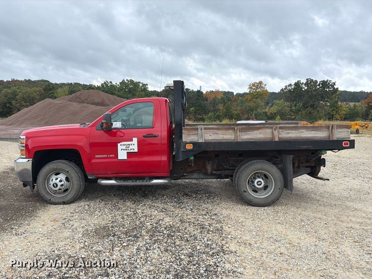 image for item FM6554 2015 Chevrolet Silverado 3500HD dump flatbed pickup truck