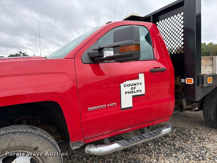 image for item FM6554 2015 Chevrolet Silverado 3500HD dump flatbed pickup truck
