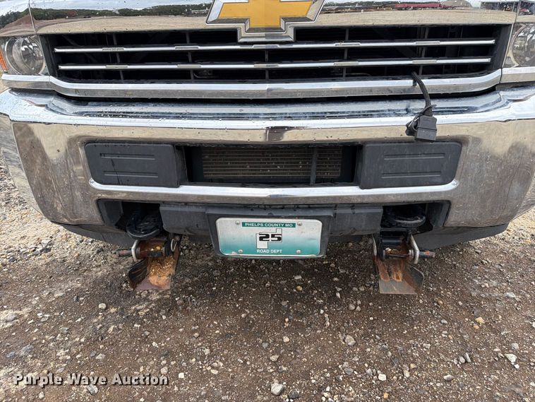 image for item FM6554 2015 Chevrolet Silverado 3500HD dump flatbed pickup truck