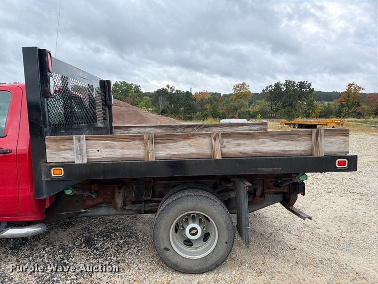 image for item FM6554 2015 Chevrolet Silverado 3500HD dump flatbed pickup truck