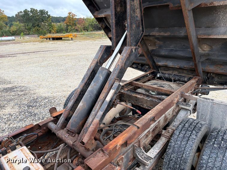 image for item FM6554 2015 Chevrolet Silverado 3500HD dump flatbed pickup truck