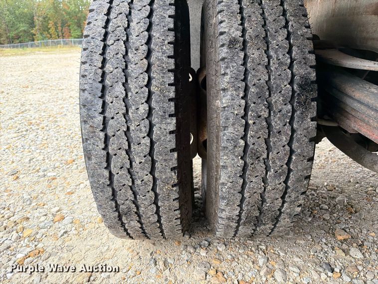 image for item FM6554 2015 Chevrolet Silverado 3500HD dump flatbed pickup truck