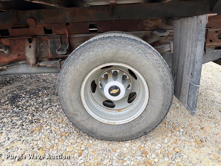 image for item FM6554 2015 Chevrolet Silverado 3500HD dump flatbed pickup truck