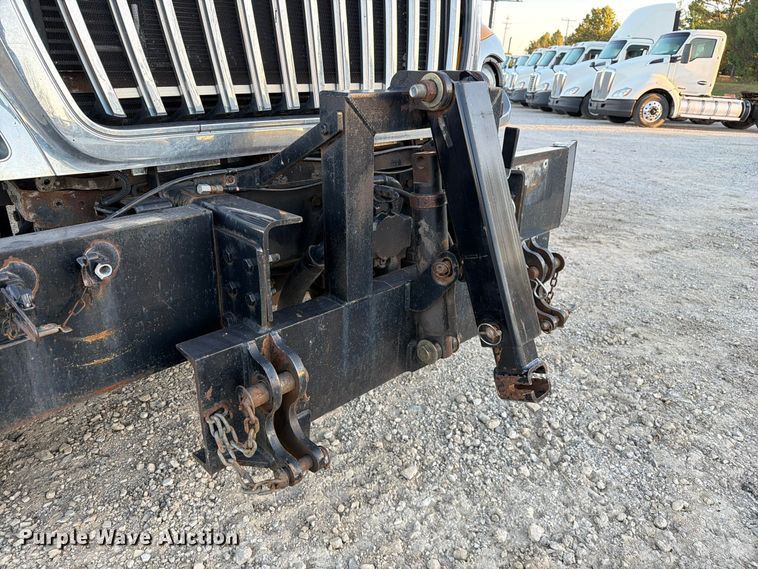image for item FM6576 2011 International 7500 dump truck
