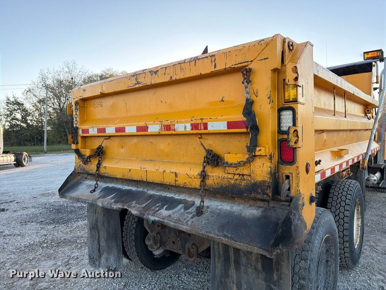 image for item FM6576 2011 International 7500 dump truck