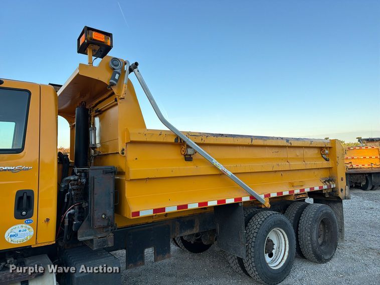 image for item FM6576 2011 International 7500 dump truck