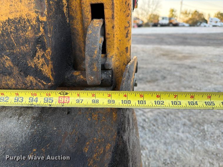 image for item FM6576 2011 International 7500 dump truck