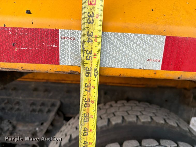 image for item FM6576 2011 International 7500 dump truck