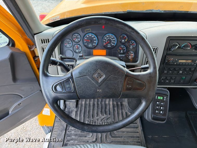 image for item FM6576 2011 International 7500 dump truck