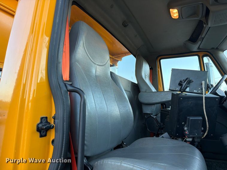 image for item FM6576 2011 International 7500 dump truck