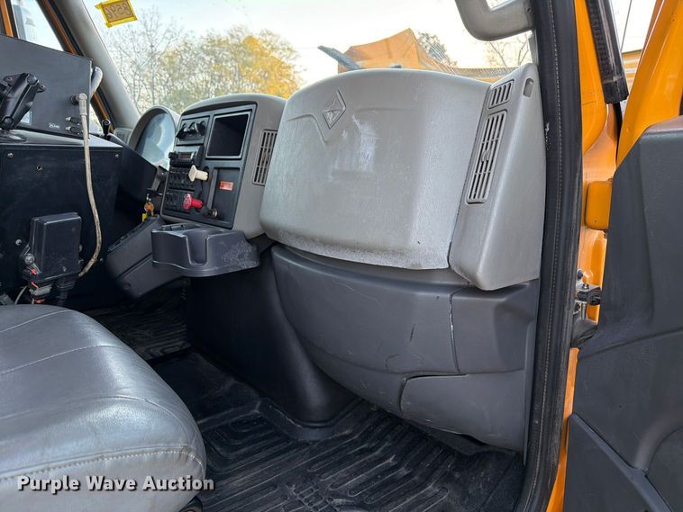 image for item FM6576 2011 International 7500 dump truck