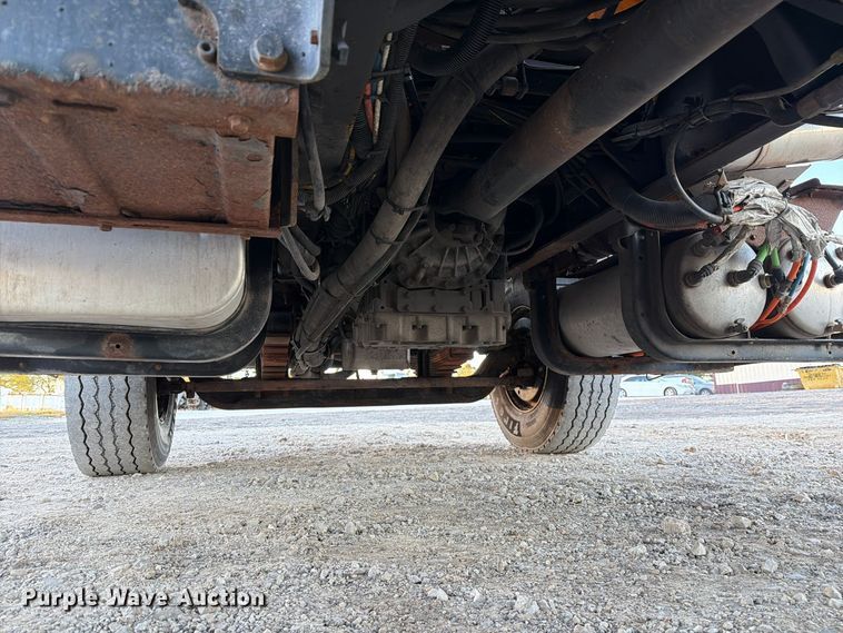 image for item FM6576 2011 International 7500 dump truck