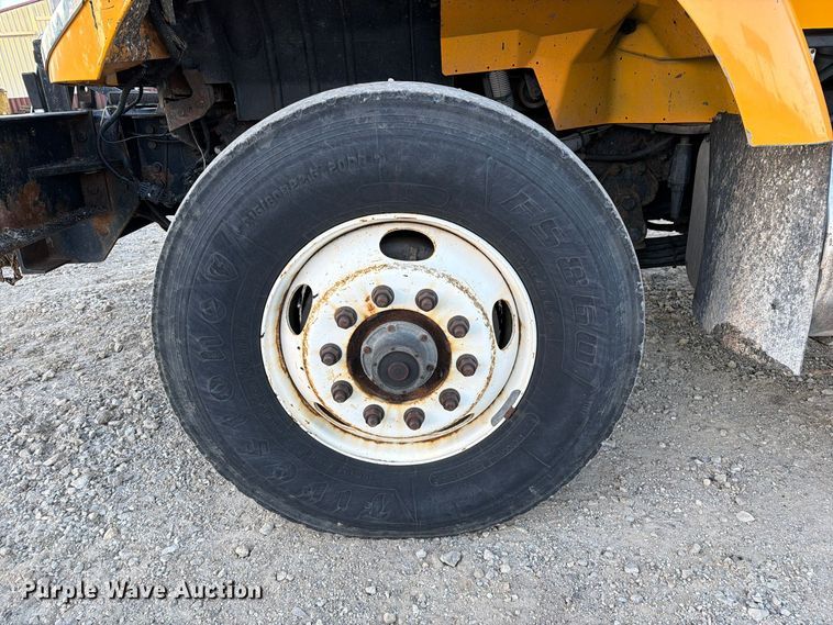 image for item FM6576 2011 International 7500 dump truck