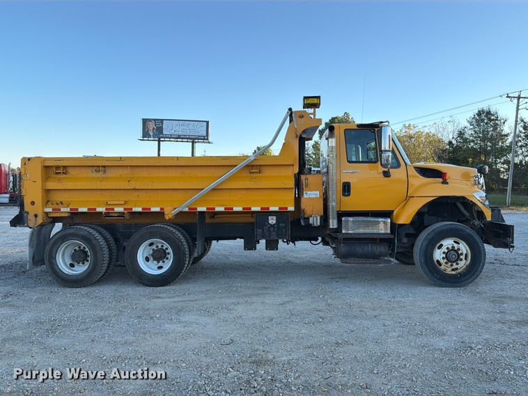 image for item FM6577 2014 International 7500 dump truck