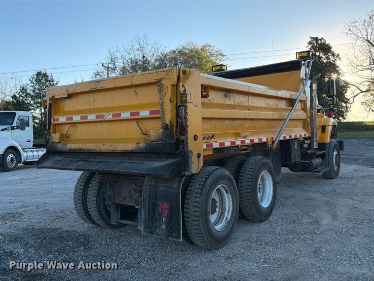 image for item FM6577 2014 International 7500 dump truck