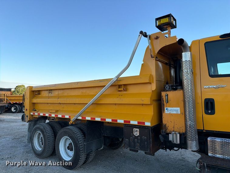 image for item FM6577 2014 International 7500 dump truck
