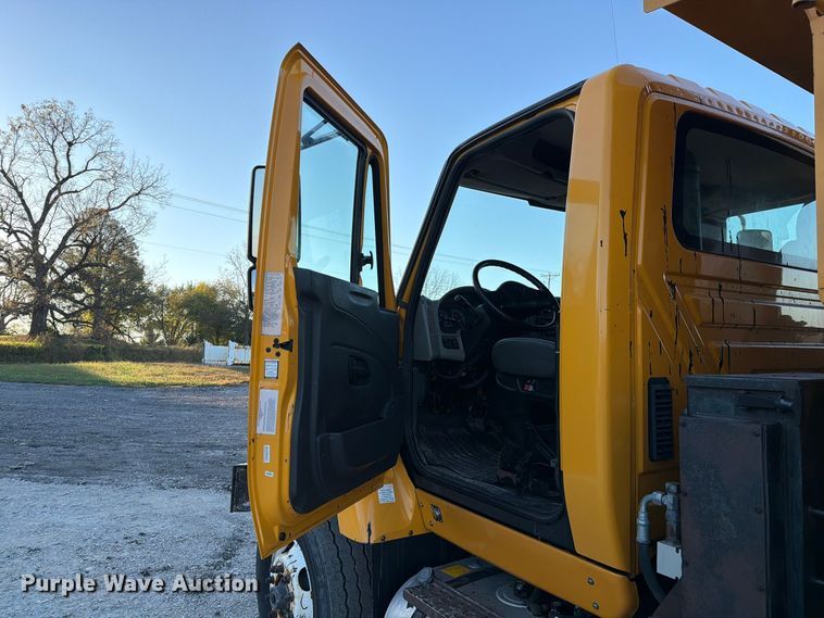 image for item FM6577 2014 International 7500 dump truck