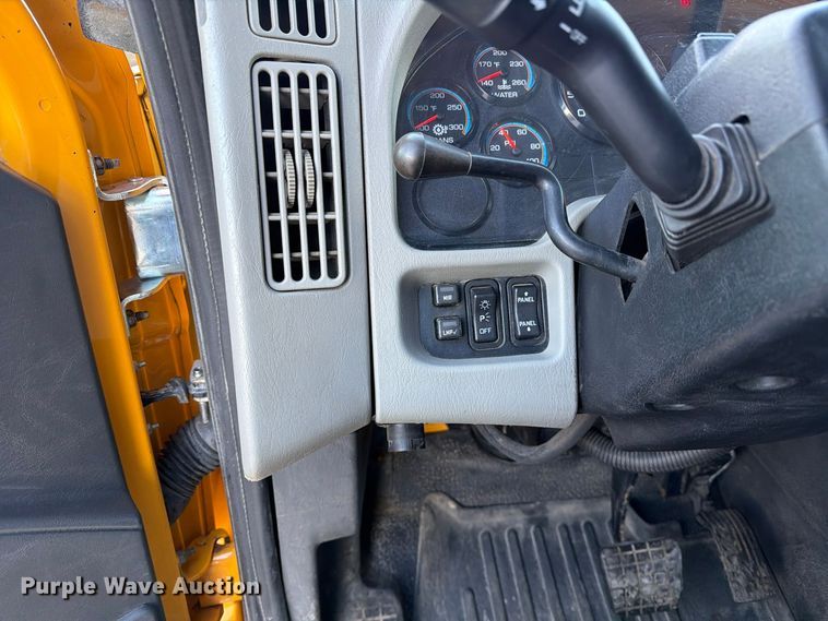 image for item FM6577 2014 International 7500 dump truck