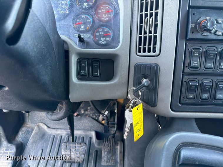 image for item FM6577 2014 International 7500 dump truck