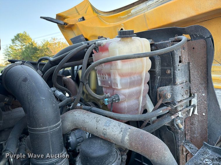 image for item FM6577 2014 International 7500 dump truck
