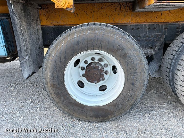 image for item FM6577 2014 International 7500 dump truck