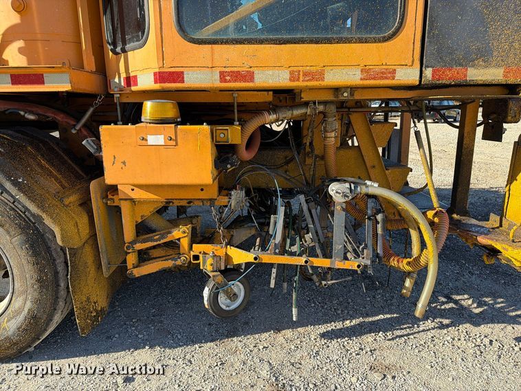 image for item FM6580 2004 Sterling Condor paint striper truck