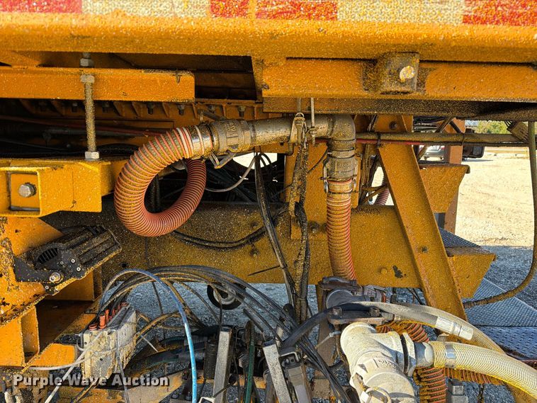 image for item FM6580 2004 Sterling Condor paint striper truck